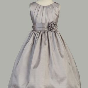 Flower girl or special occasion dress, size 6